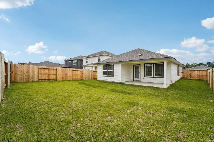 Photo is not of the actual home, but is an inspirational photo of builder’s model home and may depict options, furnishings, and/or decorator features that are not included Photo is not of the actual home, but is an inspirational photo of builder’s model home and may depict options, furnishings, and/or decorator features that are not included