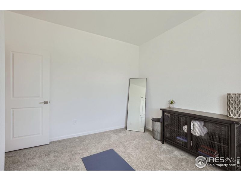 Spacious, unfurnished interior of a new home in Country Club Reserve, Fort Collins (Image 13).