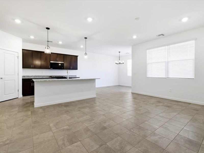 Spacious, unfurnished interior of a new home in Rancho Mirage Estate Series, Maricopa (Image 7).