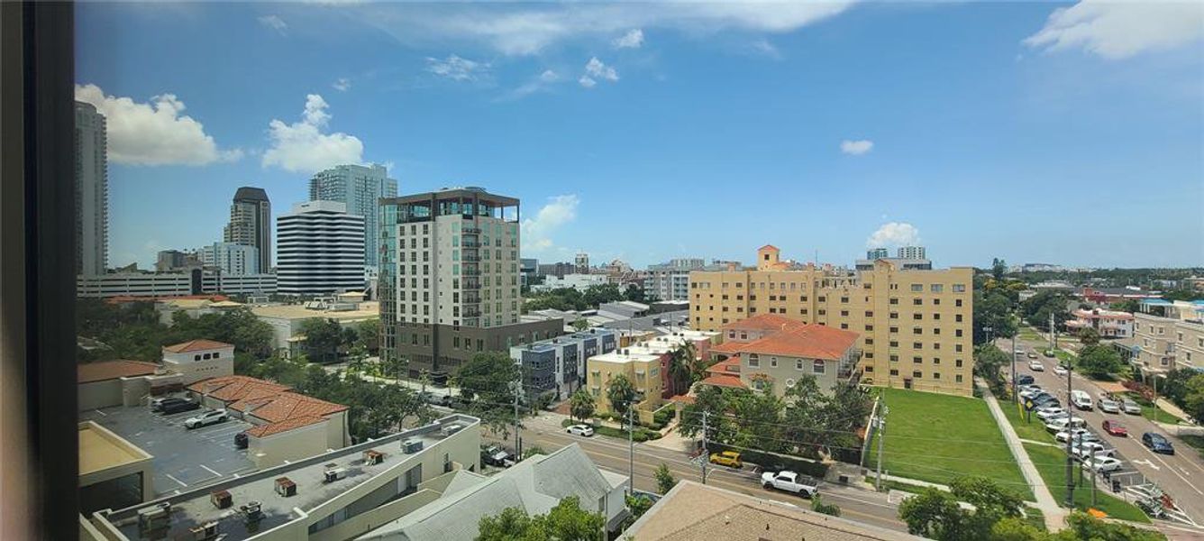 Condo located in St. Petersburg, FL showcasing its design and architecture (Image 27). Condo located in St. Petersburg, FL showcasing its design and architecture (Image 27).