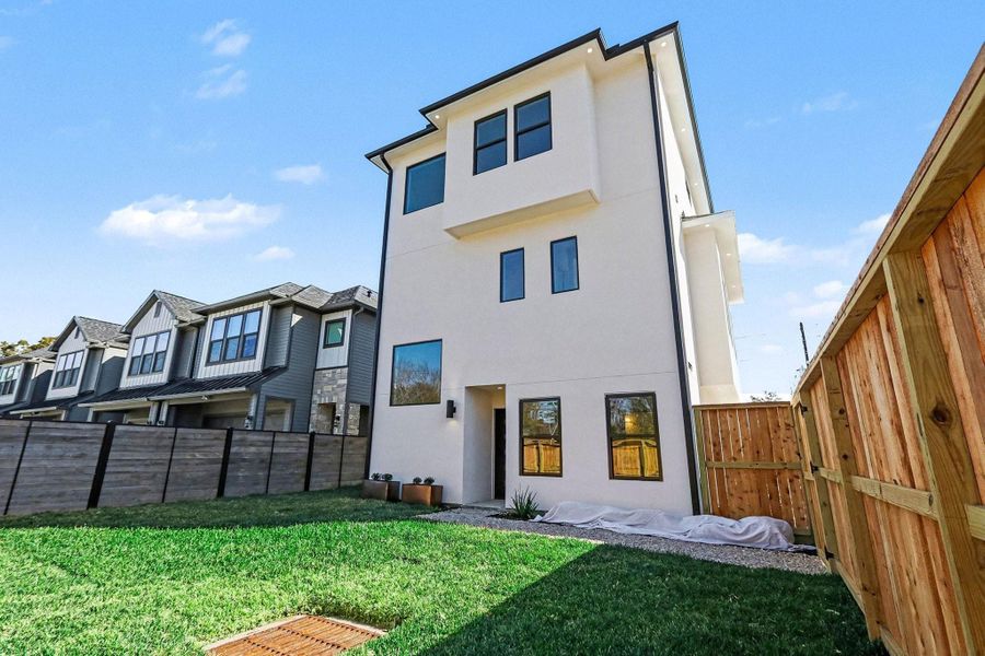 Home to be built will be mirror image of this one.