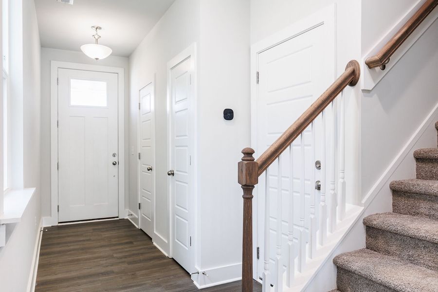 Spacious, unfurnished interior of a new home in Vaughan Farms, Angier (Image 15).