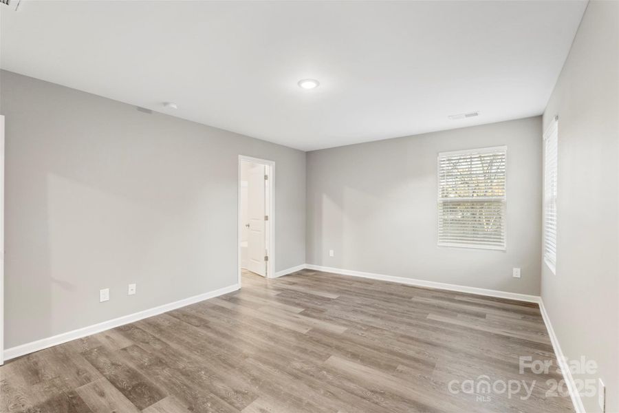 Spacious, unfurnished interior of a new home in , Salisbury (Image 31).