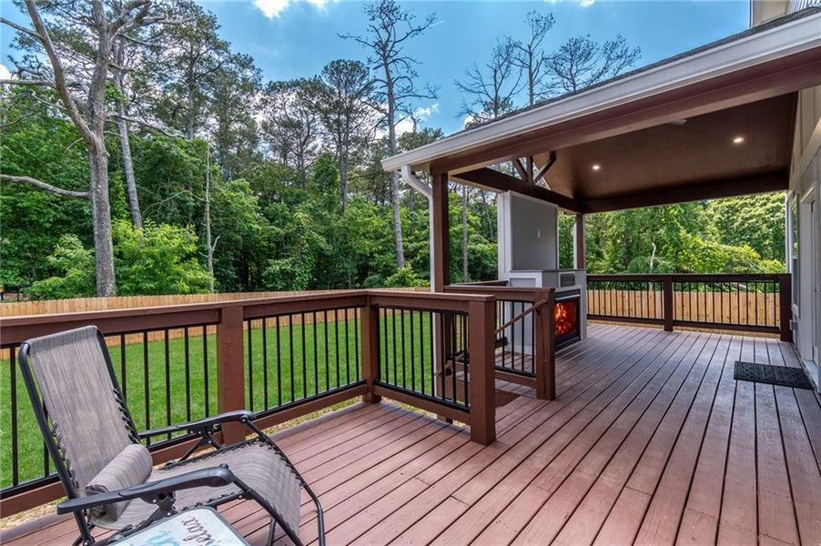 Exterior details and patio area of a home in , Decatur (Image 3).