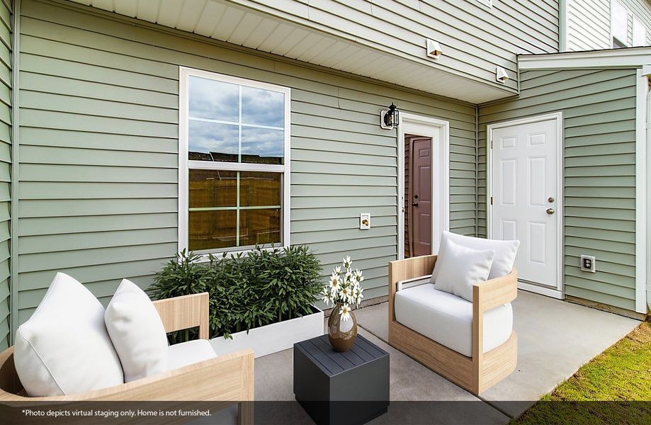 Exterior details and patio area of a home in Astoria, Columbia (Image 3).