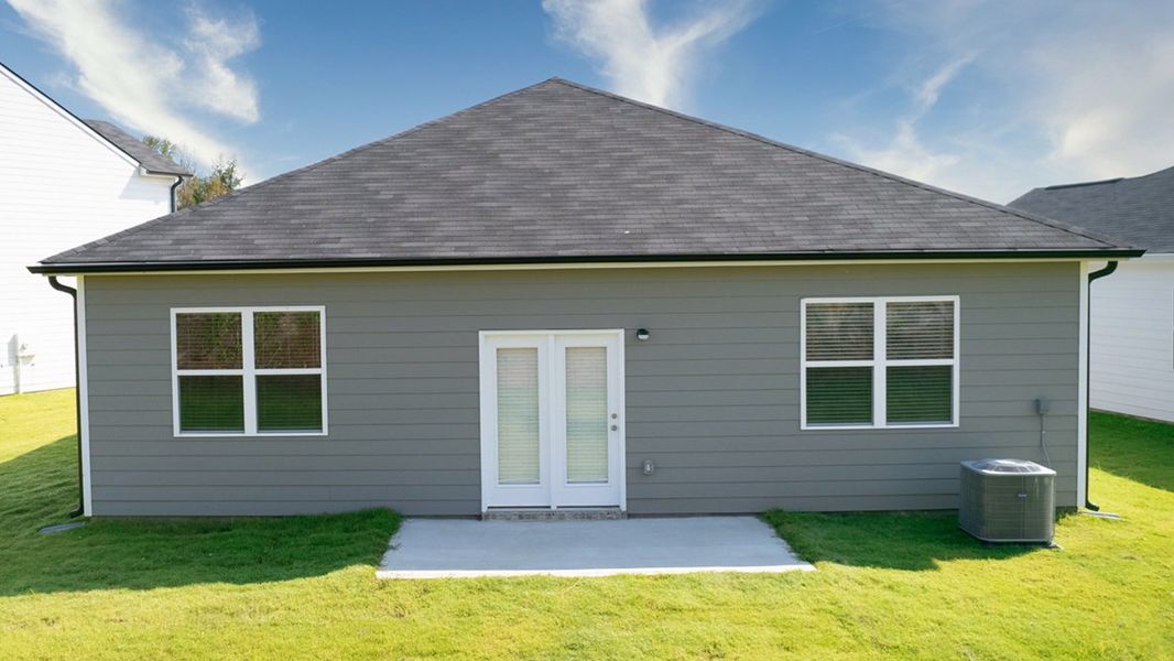 Representative exterior details of a home built from the Macon by D.R. Horton in Poplar Preserve, Newnan (Image 2).