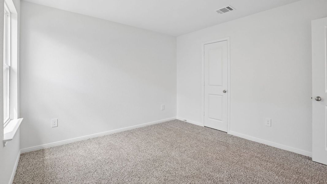 Spacious, unfurnished interior of a new home in Prairie Lakes, Buda (Image 34).