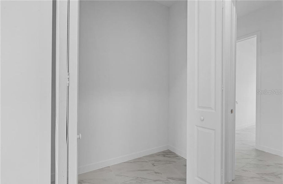 Spacious, unfurnished interior of a new home in , Lehigh Acres (Image 41).