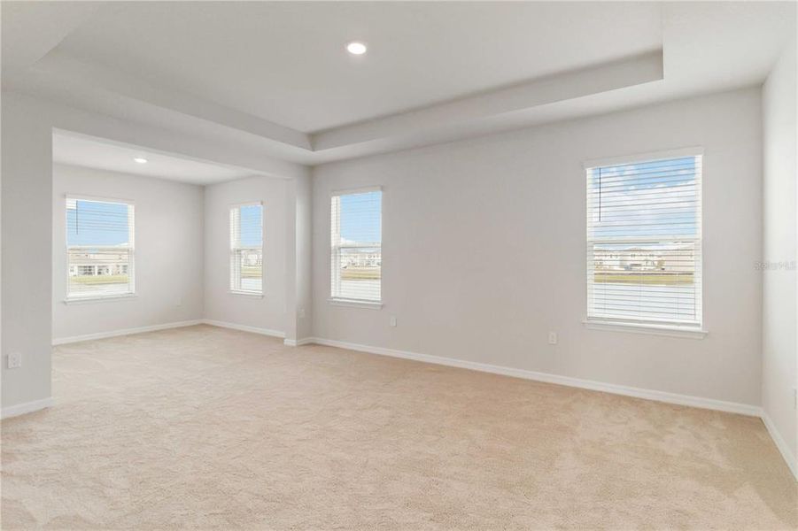 Spacious, unfurnished interior of a new home in Solera at Lakewood Ranch, Bradenton (Image 17).