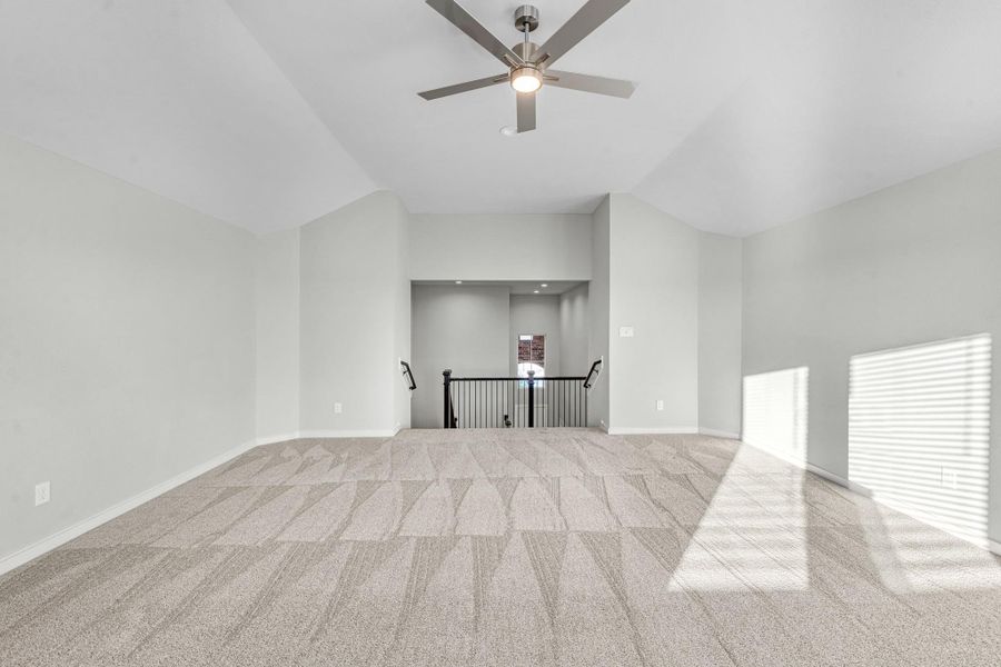 Spacious, unfurnished interior of a new home in Briarwood Crossing, Rosenberg (Image 25).