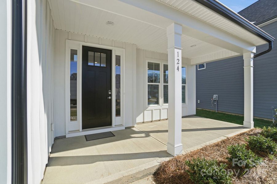 Exterior details and patio area of a home in Summerlin, Mooresville (Image 3).