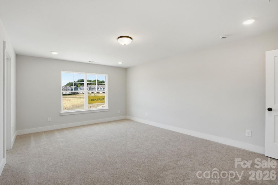Spacious, unfurnished interior of a new home in Blythe Mill Townhomes, Waxhaw (Image 30).