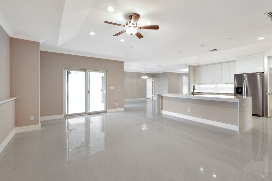 Spacious, unfurnished interior of a new home in , Port St. Lucie (Image 17).