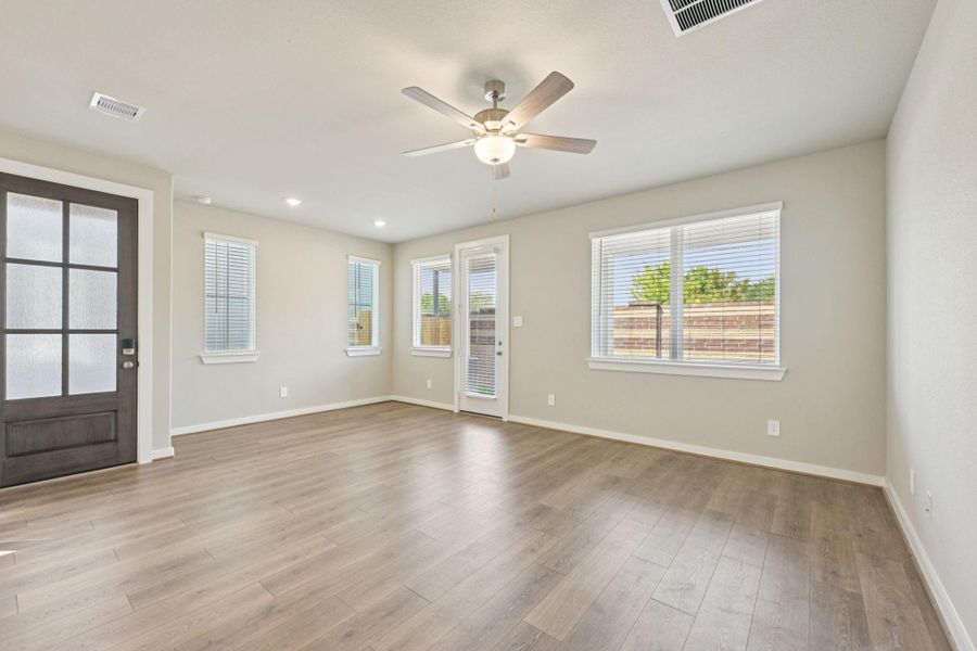 Photo is not of the actual home, but is an inspirational photo of builder’s model home and may depict options, furnishings, and/or decorator features that are not included Photo is not of the actual home, but is an inspirational photo of builder’s model home and may depict options, furnishings, and/or decorator features that are not included