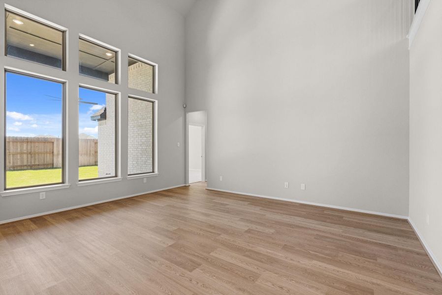 Spacious, unfurnished interior of a new home in Valencia, Manvel (Image 18). Spacious, unfurnished interior of a new home in Valencia, Manvel (Image 18).