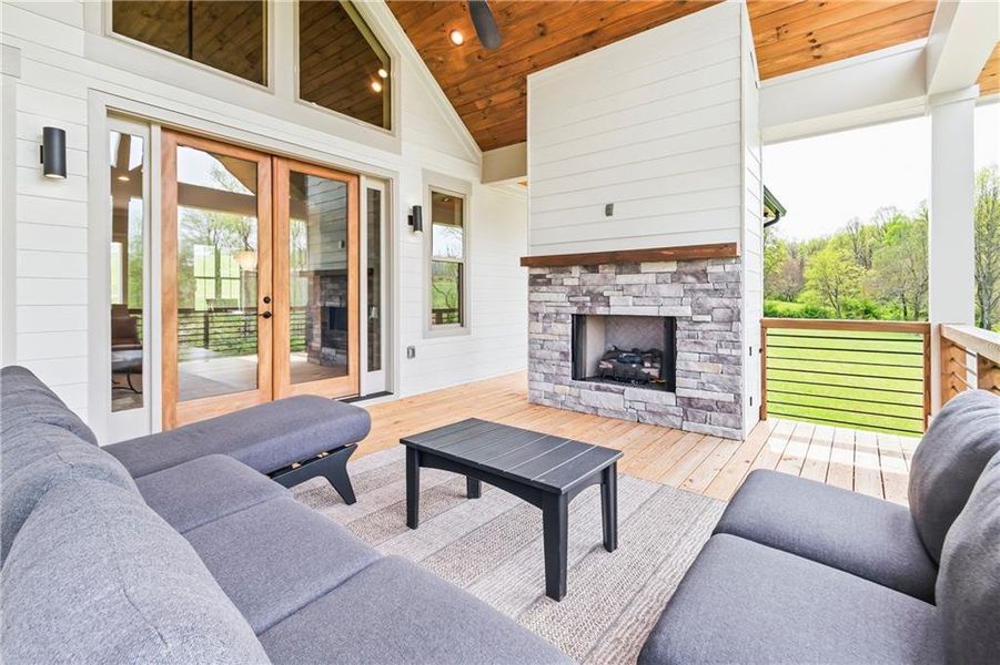 Exterior details and patio area of a home in , Blairsville (Image 39).