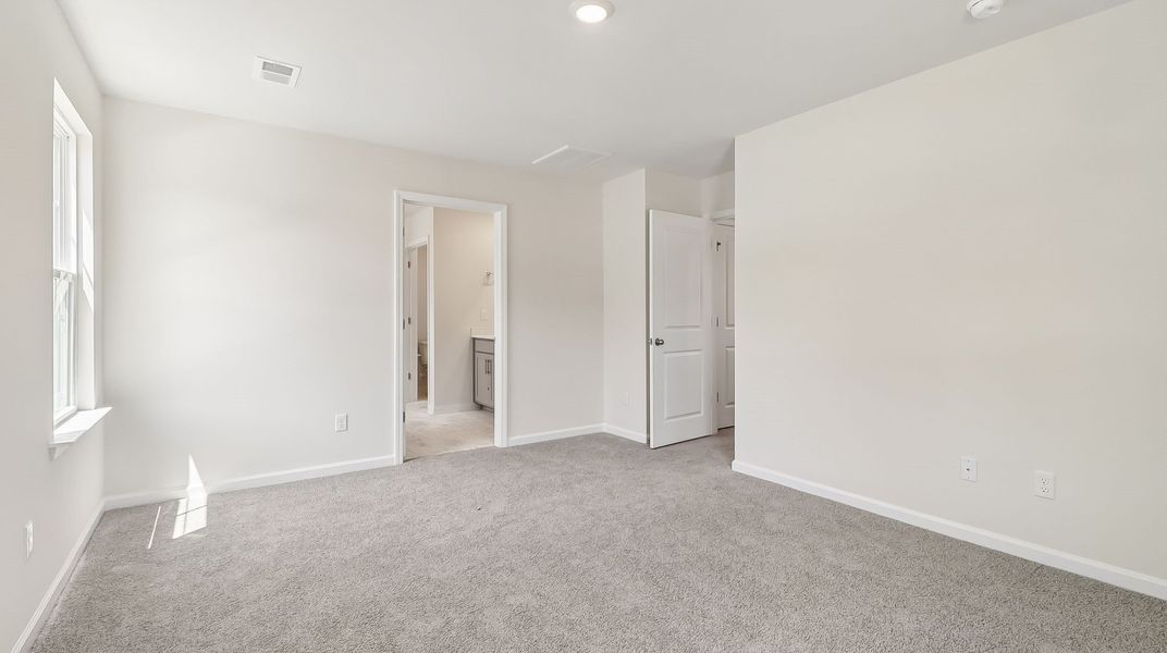 Spacious, unfurnished interior of a new home in Grand Oaks, Columbia (Image 12). Spacious, unfurnished interior of a new home in Grand Oaks, Columbia (Image 12).