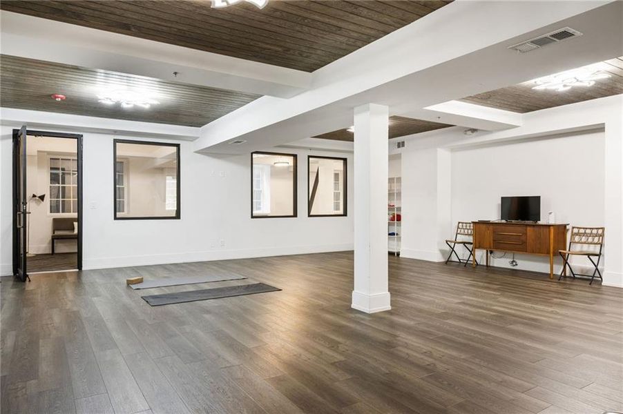 Spacious, unfurnished interior of a new home in 1200 Ponce, Atlanta (Image 29).