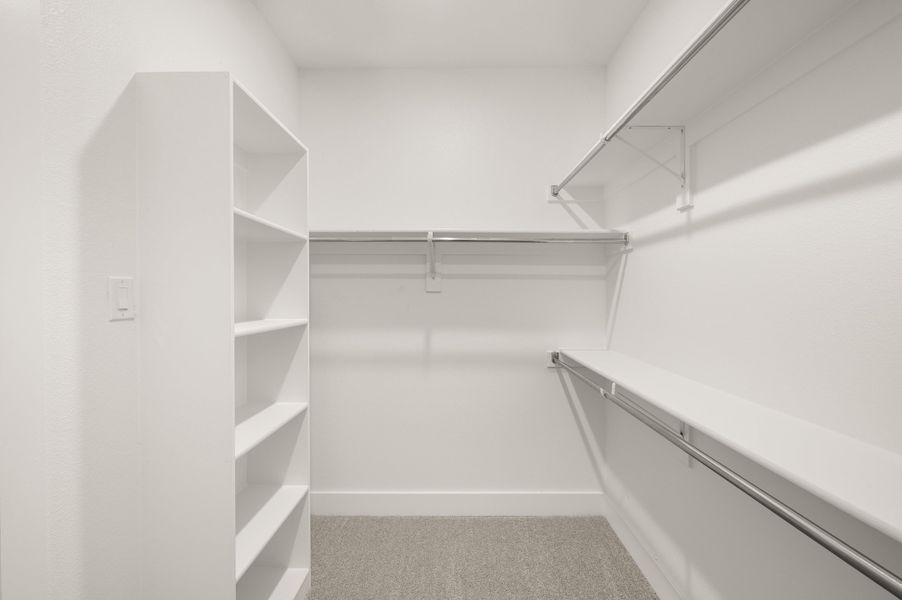 Spacious, unfurnished interior of a new home in Wildflower Ranch, Fort Worth (Image 23).