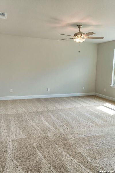 Spacious, unfurnished interior of a new home in Morgan Meadows, San Antonio (Image 9).