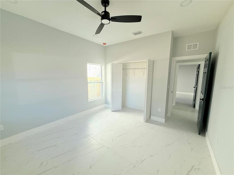 Spacious, unfurnished interior of a new home in , St. Petersburg (Image 23).