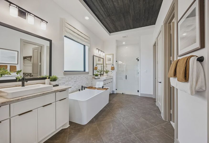 Plan 6029 Primary Bath - Staged - 15 of 24