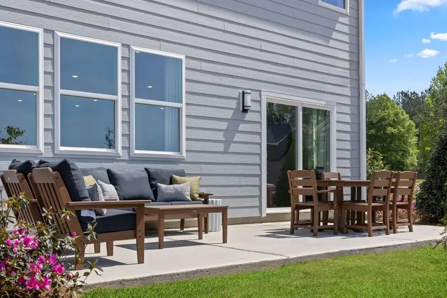 Representative exterior details of a home built from the 2328 Modeled by KB Home in Bellina, York (Image 3).