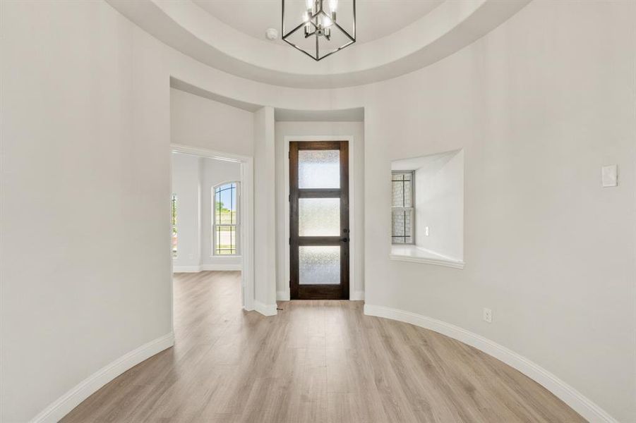 Spacious, unfurnished interior of a new home in Stone River Glen 60s, Royse City (Image 30). Spacious, unfurnished interior of a new home in Stone River Glen 60s, Royse City (Image 30).
