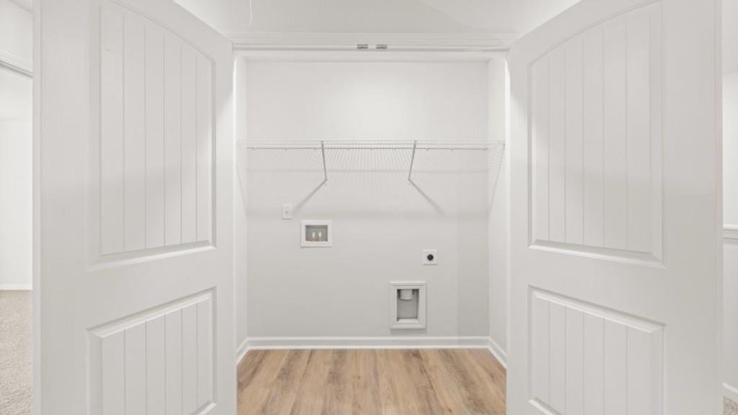 Spacious, unfurnished interior of a new home in Falcon Landing, Gainesville (Image 26).