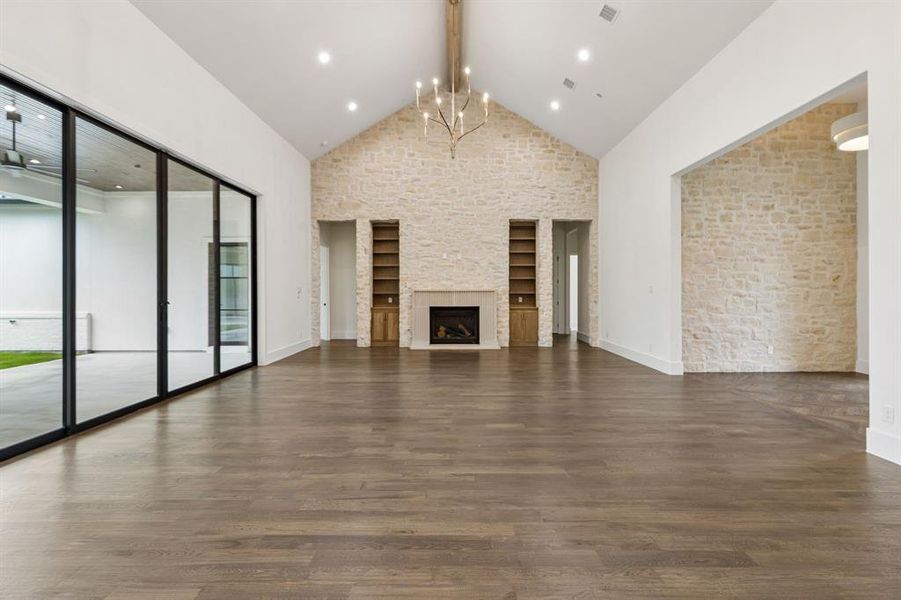Spacious, unfurnished interior of a new home in , Weatherford (Image 30). Spacious, unfurnished interior of a new home in , Weatherford (Image 30).