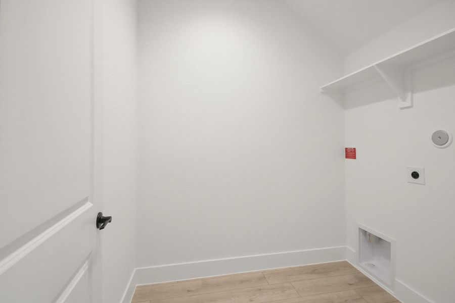 Spacious, unfurnished interior of a new home in Mill Creek Estates, Magnolia (Image 15).