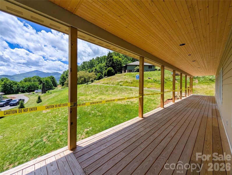 Exterior details and patio area of a home in , Burnsville (Image 15).