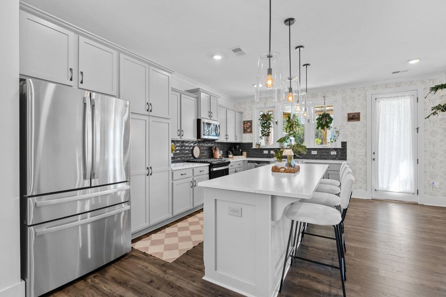 Furnished interior view inside a new home in , Ravenel (Image 17).