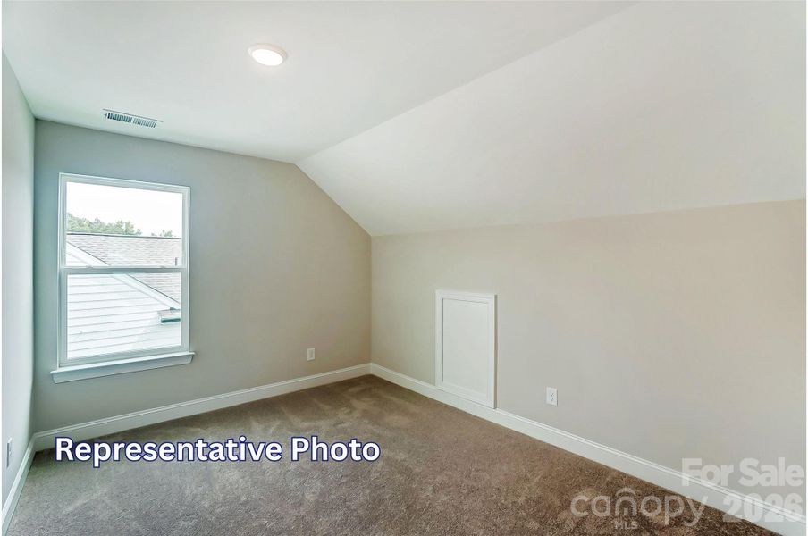 Spacious, unfurnished interior of a new home in Caldwell Forest, Charlotte (Image 20).