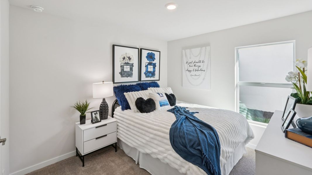 Representative furnished interior of a home built from the Freeport II by D.R. Horton in Palmetto Landing at Babcock Ranch Express, Punta Gorda (Image 14).