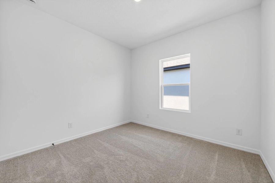 Spacious, unfurnished interior of a new home in Catamaran Cove, Rockledge (Image 14).