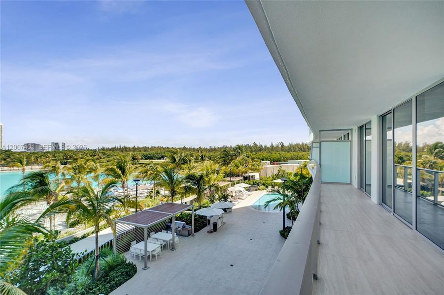 Exterior details and patio area of a home in , Miami (Image 22).