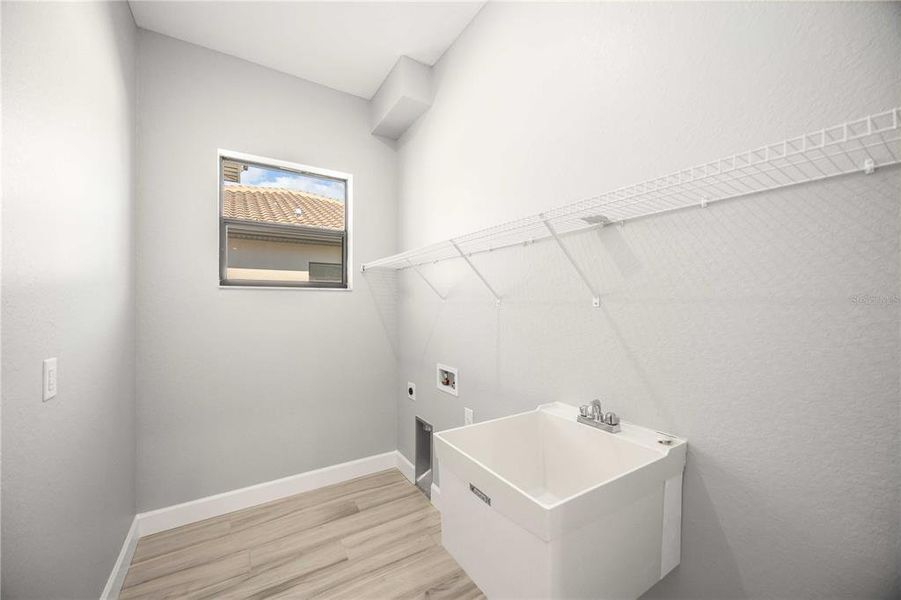 Furnished interior view inside a new home in , Punta Gorda (Image 9).