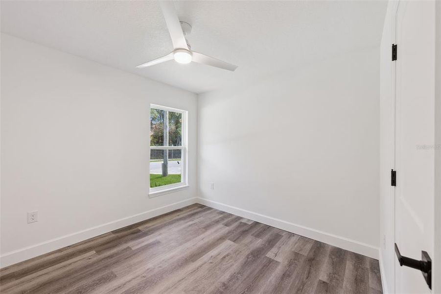 Spacious, unfurnished interior of a new home in , Deland (Image 10).