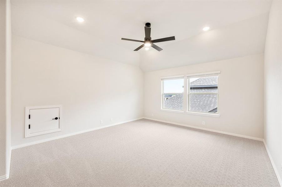 Spacious, unfurnished interior of a new home in Meraki, Forney (Image 31).