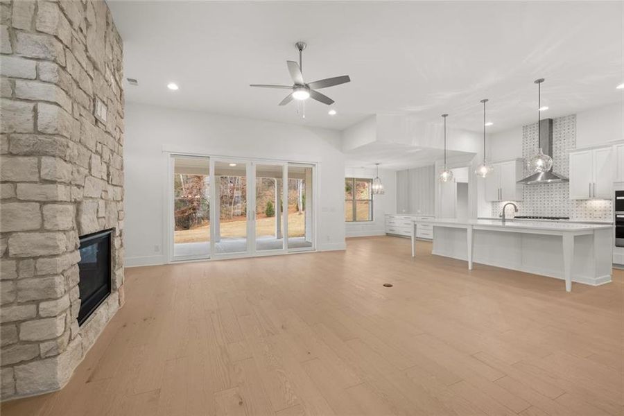 Spacious, unfurnished interior of a new home in Soleil Belmont Park, Canton (Image 35).