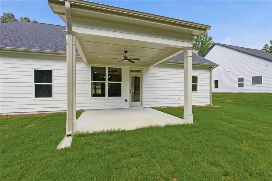 Exterior details and patio area of a home in , Gainesville (Image 4).