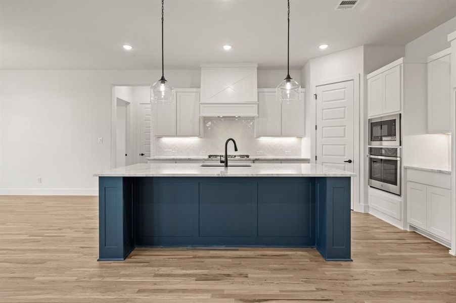 Furnished interior view inside a new home in Parks of Aledo, Aledo (Image 9).