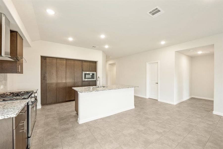 Furnished interior view inside a new home in Heartland Elements, Crandall (Image 12). Furnished interior view inside a new home in Heartland Elements, Crandall (Image 12).
