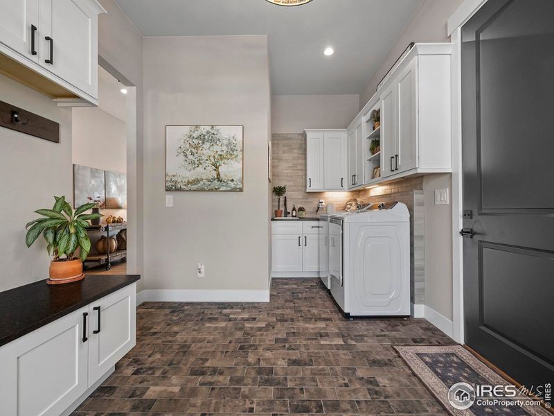 Furnished interior view inside a new home in , Berthoud (Image 23).