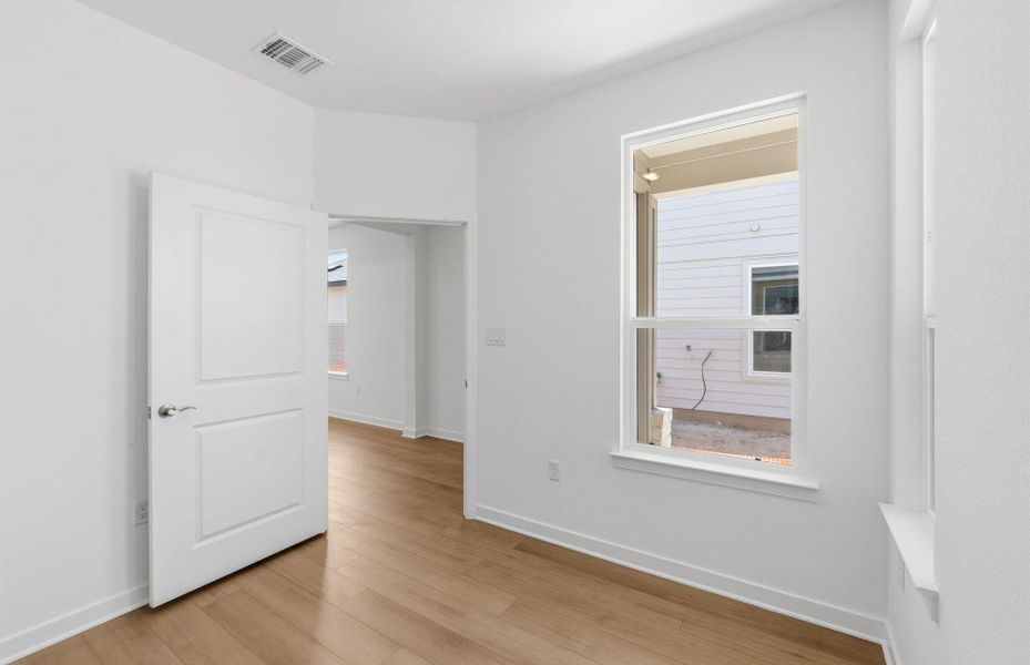 Spacious, unfurnished interior of a new home in Del Webb Austin at Lost Pines, Bastrop (Image 22).
