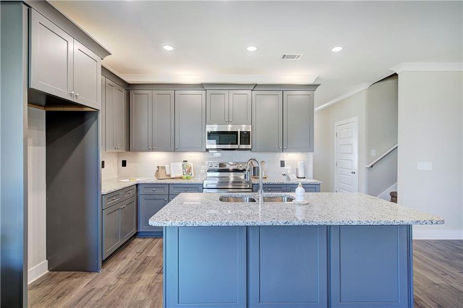 Furnished interior view inside a new home in , Cartersville (Image 10).