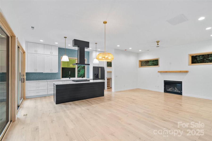 Image 39 of a home in .