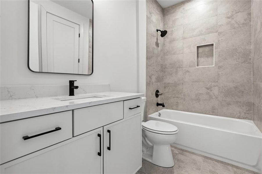 Furnished interior view inside a new home in , Alpharetta (Image 36).