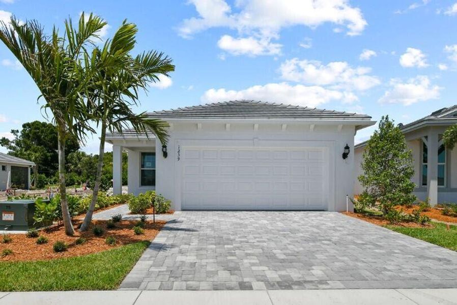 2D floor plan layout of this home in Costa Pointe, Vero Beach, FL (Image 3).